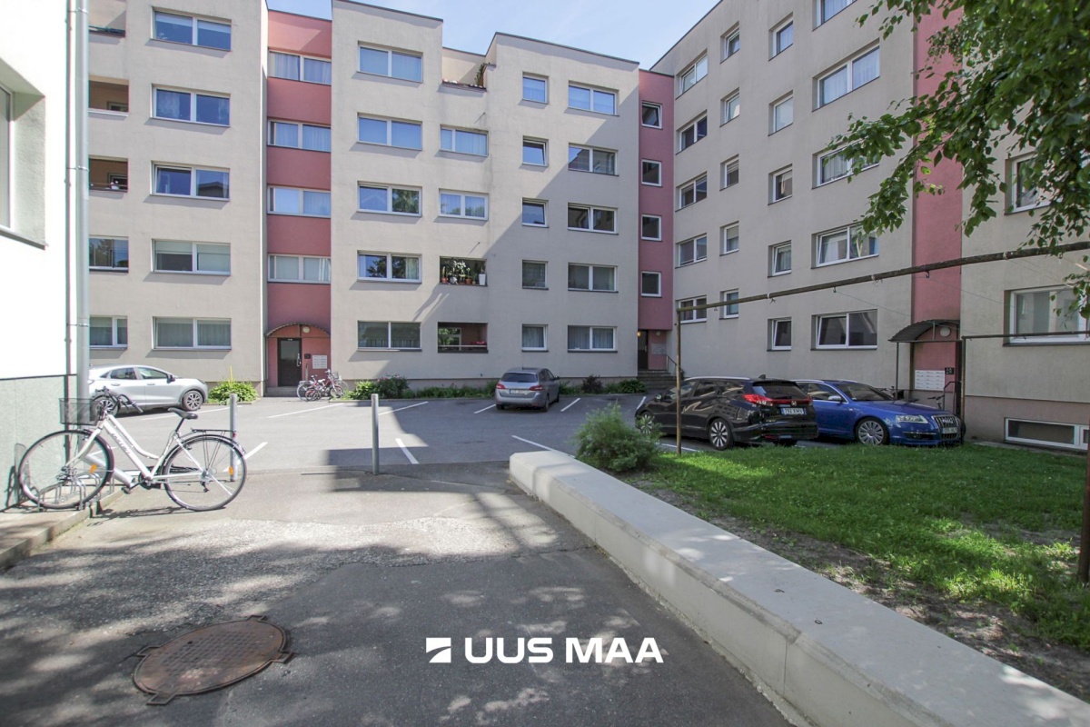 Pärnu linn, Pärnu linn, Kesklinn, Kooli tn 5