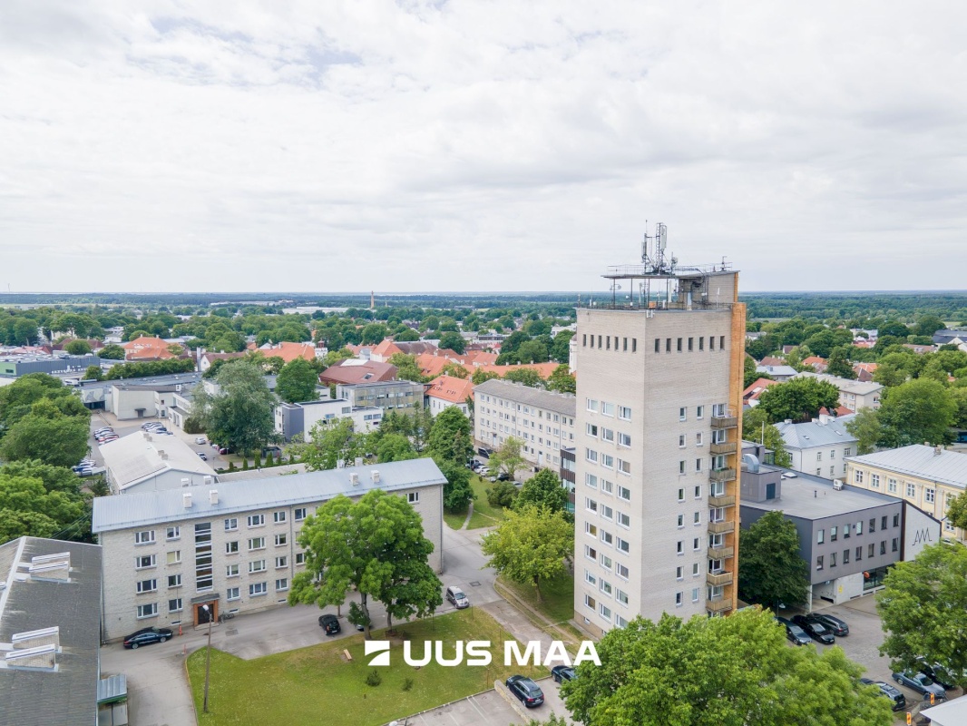 Saaremaa vald, Kuressaare linn, Tallinna 18