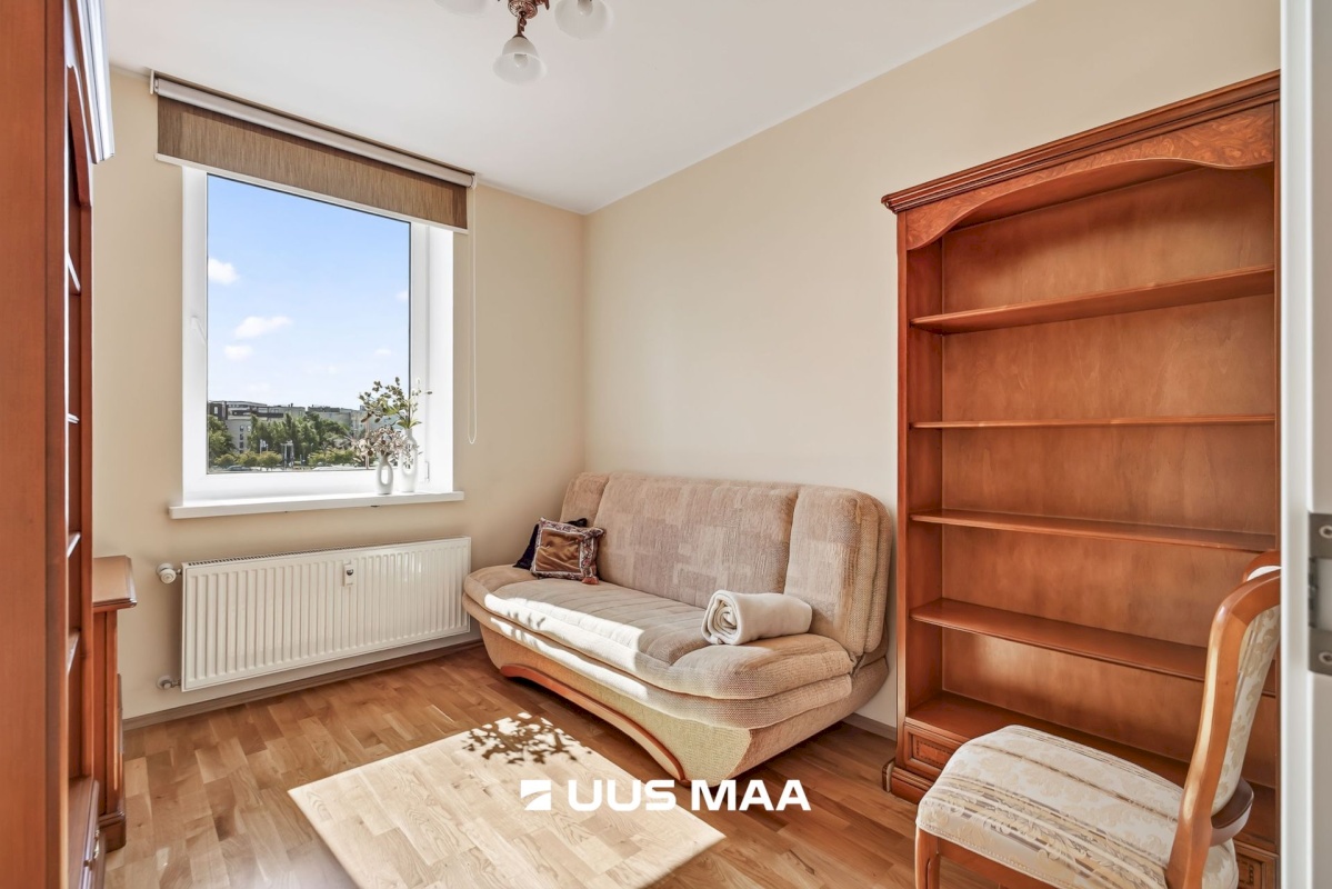 Tallinn, Kesklinna linnaosa, Uus-Sadama tn 25