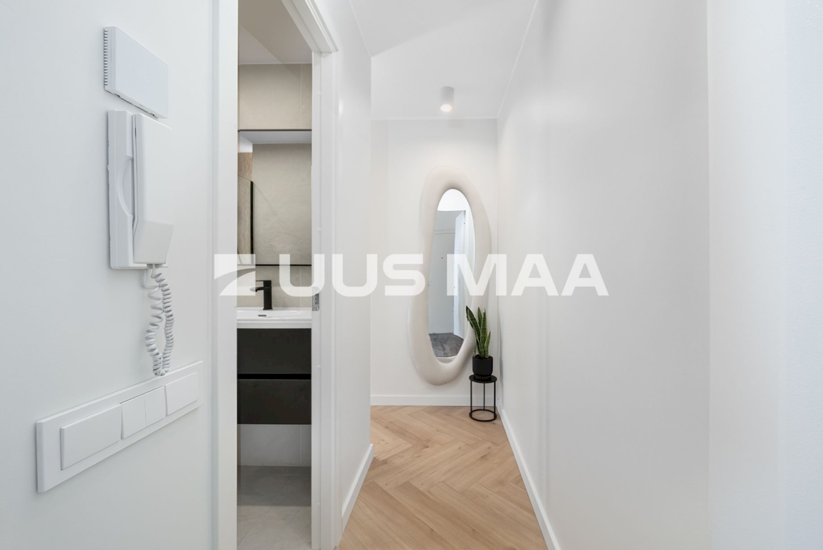 Tallinn, Mustamäe linnaosa, Ehitajate tee 15