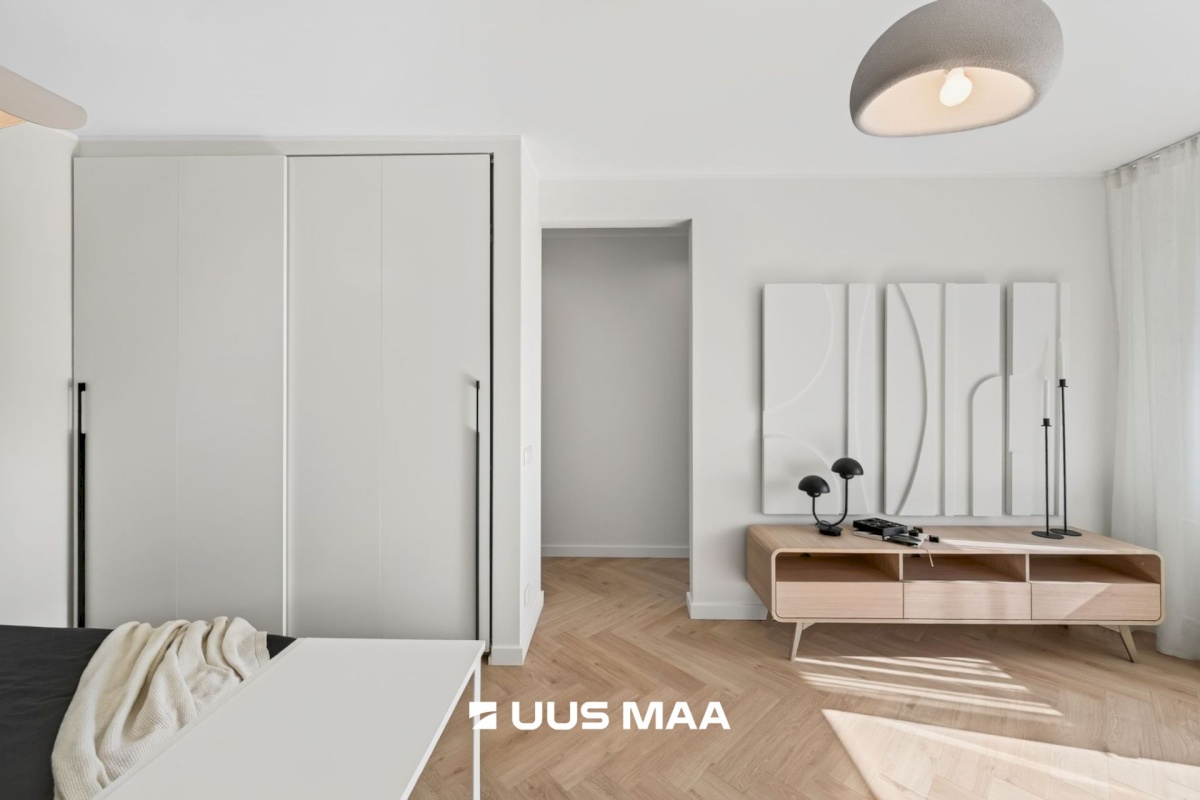 Tallinn, Mustamäe linnaosa, Ehitajate tee 15