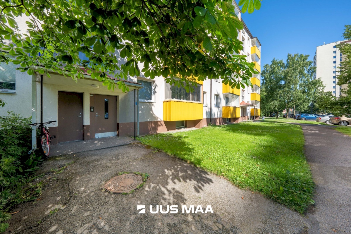 Tallinn, Mustamäe linnaosa, Ehitajate tee 15