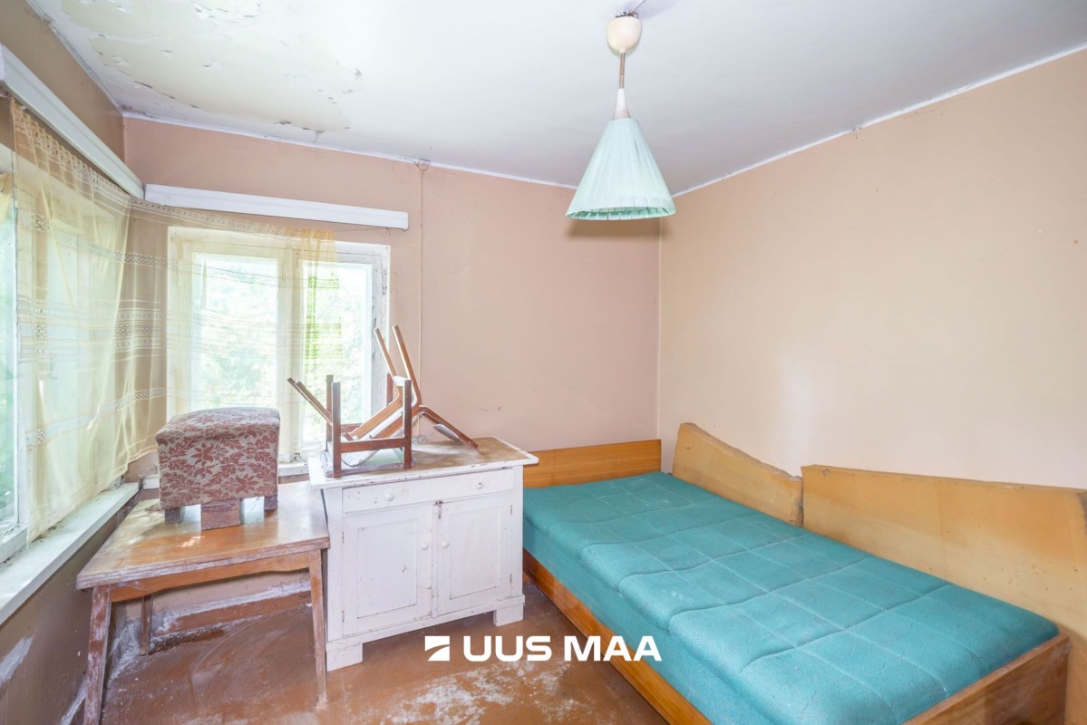 Jõgeva vald, Jõgeva linn, Kesk 12