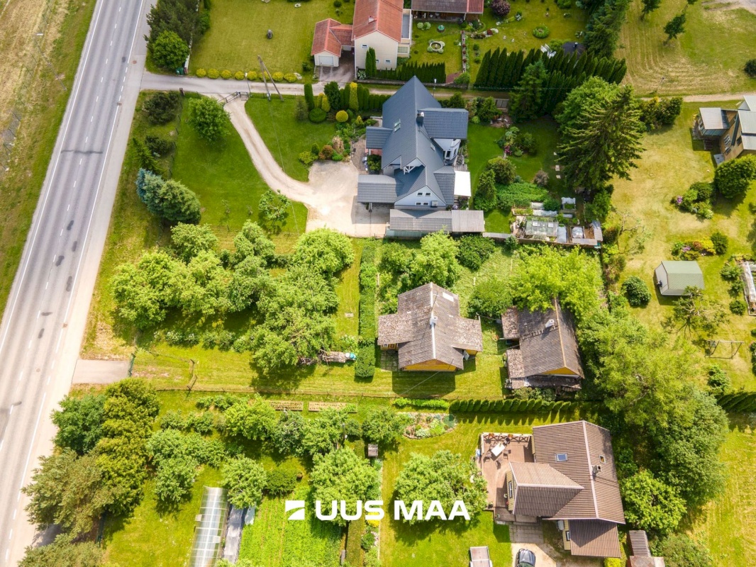Jõgeva vald, Jõgeva linn, Kesk 12