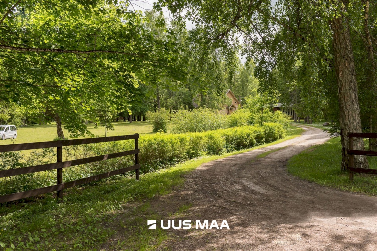 Tapa vald, Järvajõe küla, Laululinnu külalistemaja
