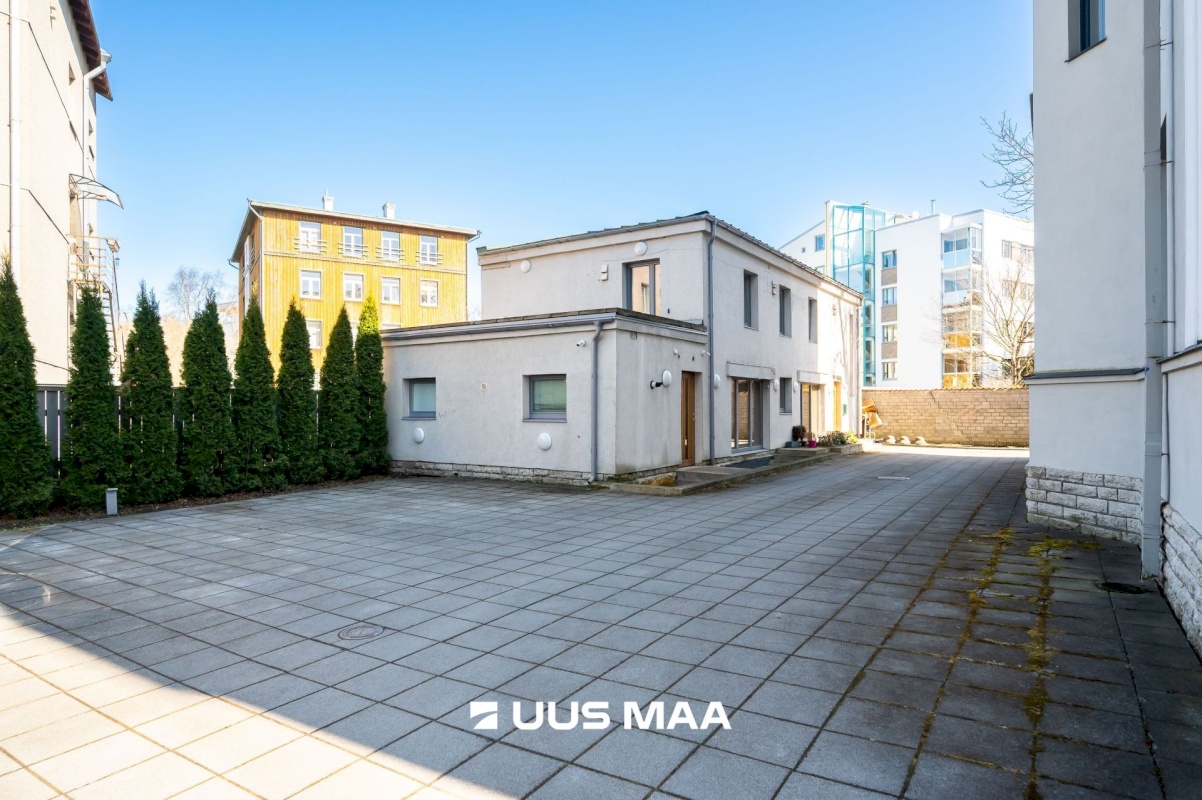 Tallinn, Kesklinna linnaosa, Kadriorg, Narva mnt 57/2