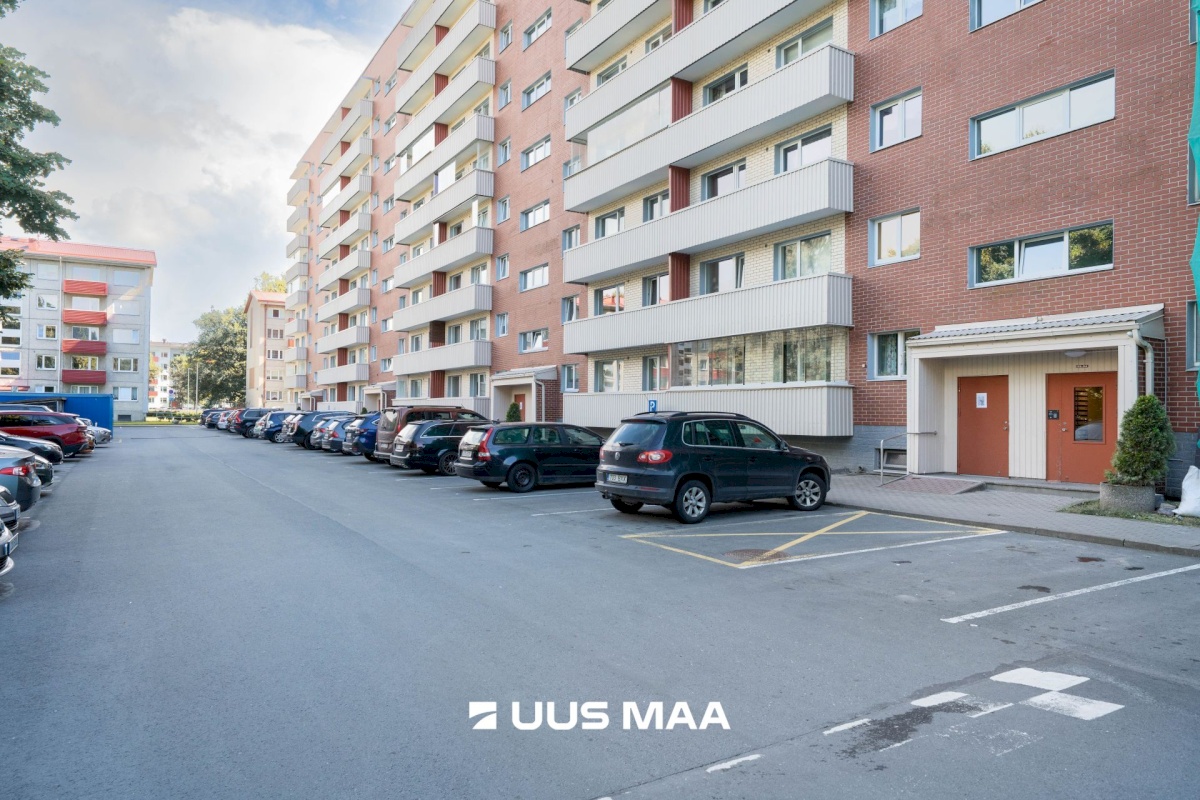 Tallinn, Mustamäe linnaosa, Sääse, Sõpruse pst 196