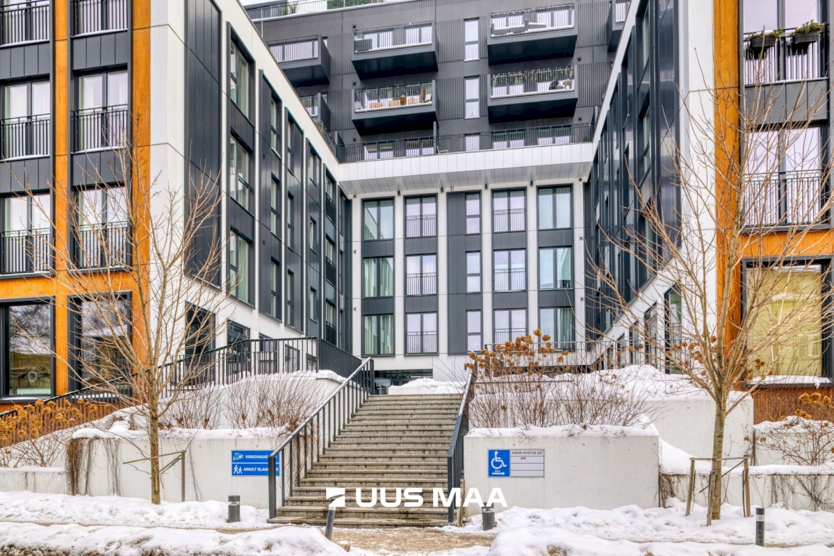 Tallinn, Kesklinna linnaosa, Uus Maailm, Toom-Kuninga tn 15