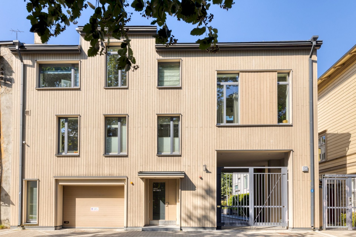 Tallinn, Kesklinna linnaosa, J. Poska 31