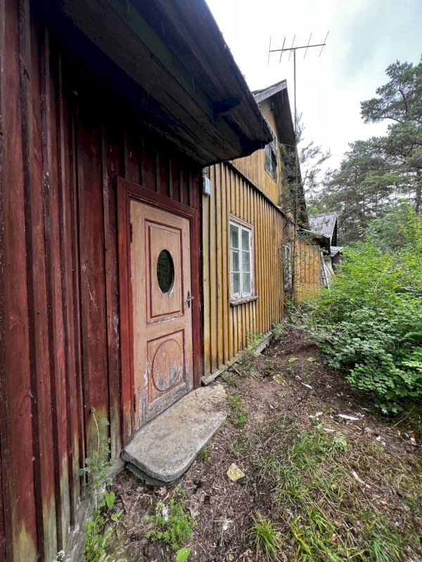 Lääne-Harju vald, Laulasmaa küla, Lohusalu tee 21