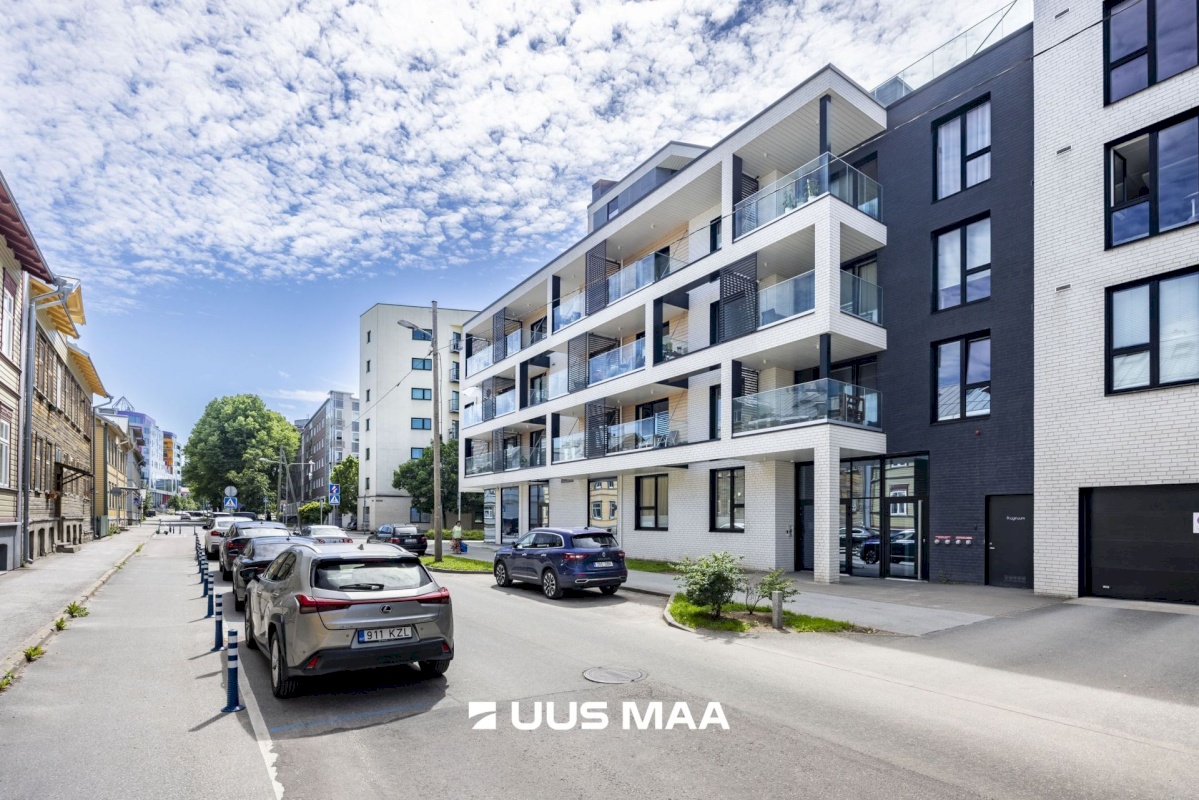 Tallinn, Kesklinna linnaosa, Kadriorg, R. Tobiase 11