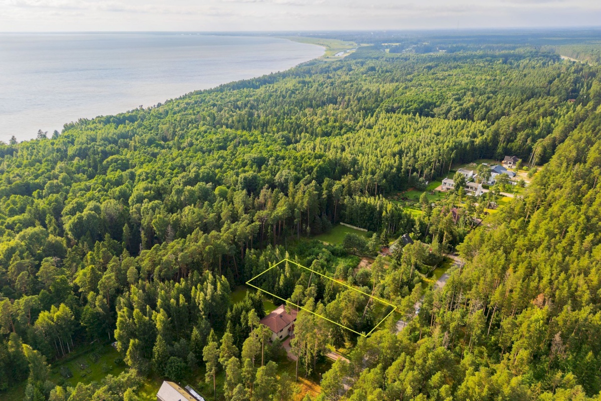 Häädemeeste vald, Reiu küla, Posti tee 48