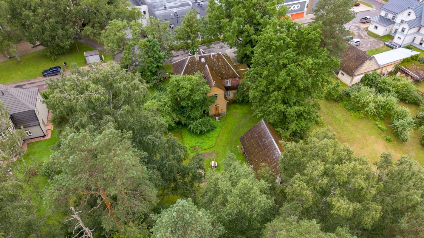 Elva vald, Elva linn, Turuplatsi 1