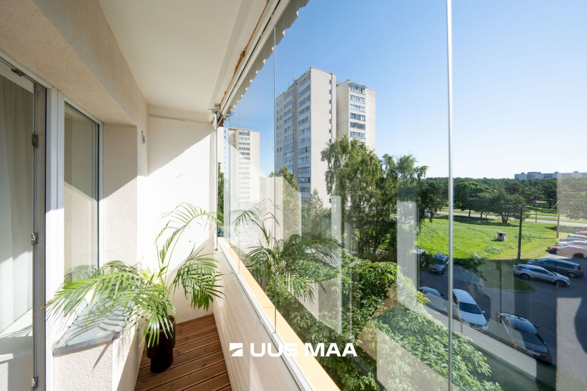 Tallinn, Mustamäe linnaosa, Ehitajate tee 15
