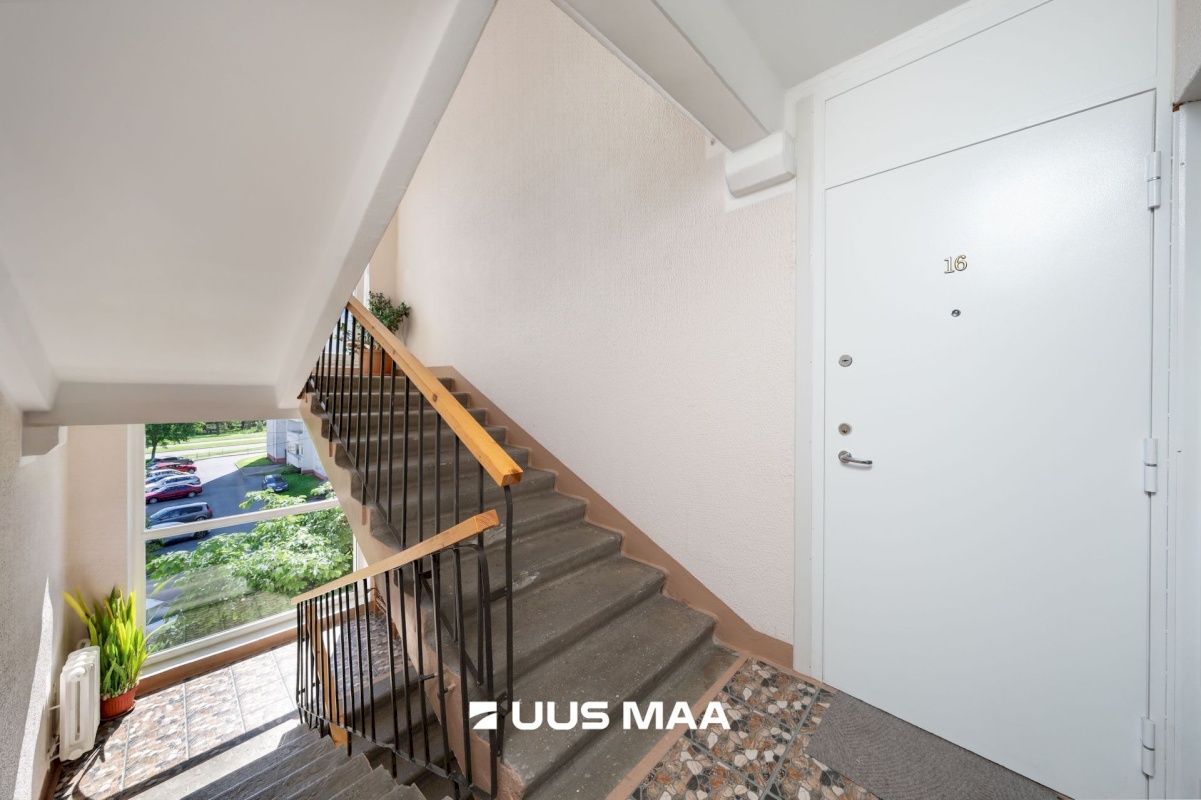 Tallinn, Mustamäe linnaosa, Ehitajate tee 15
