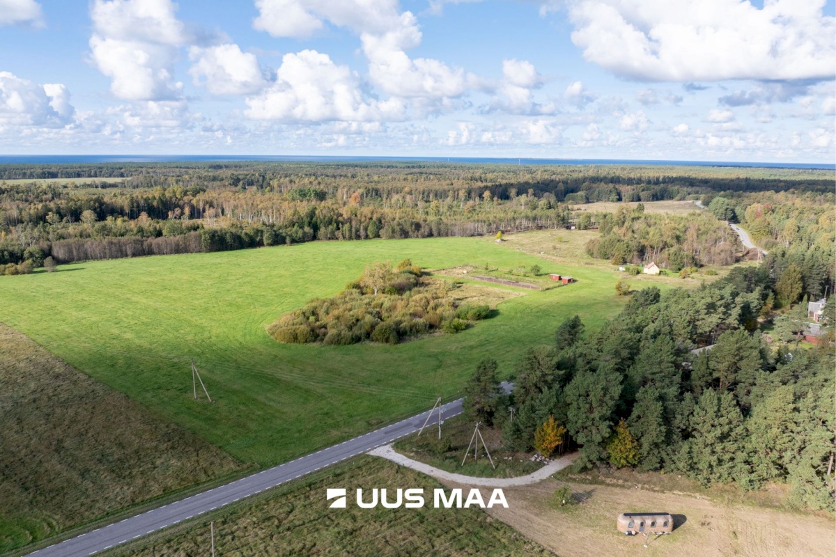 Lääne-Nigula vald, Tuksi küla/Bergsby