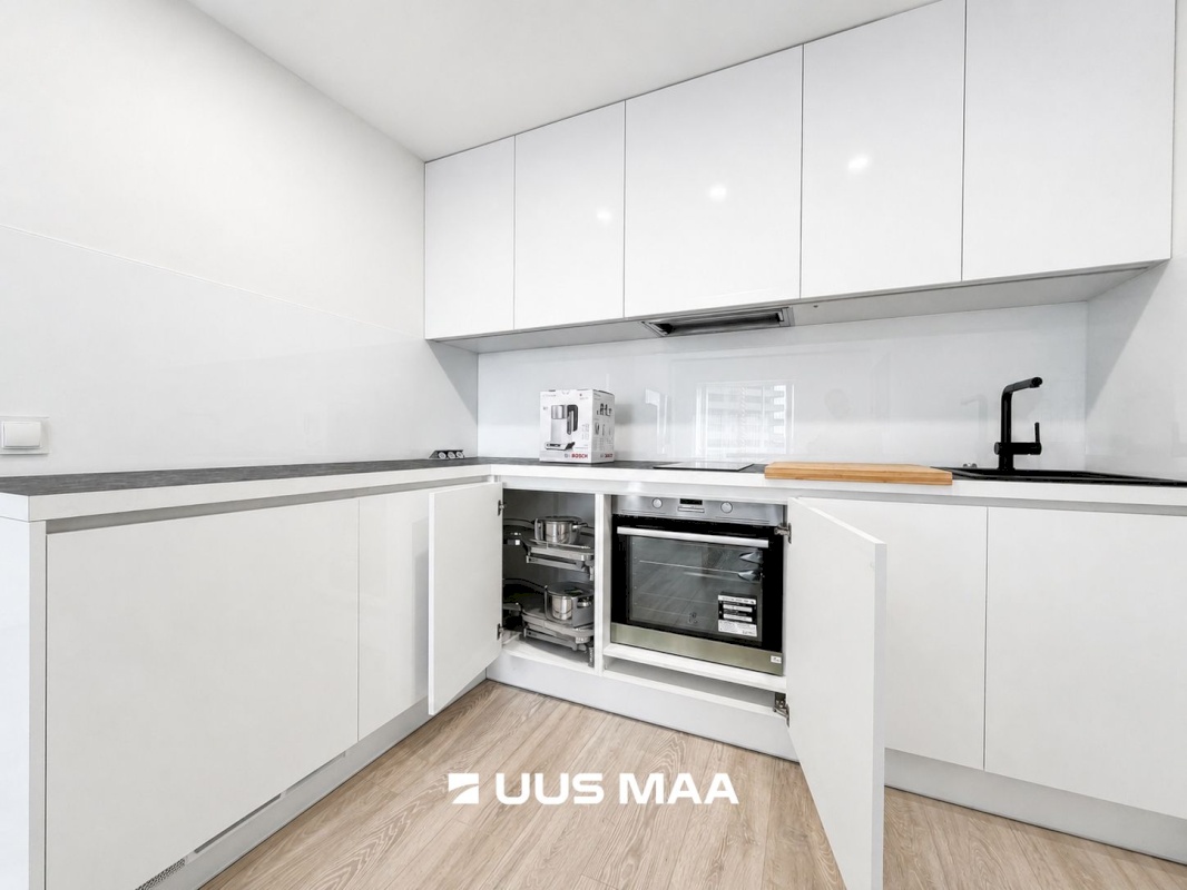 Tallinn, Kesklinna linnaosa, Maakri, Maakri tn 36