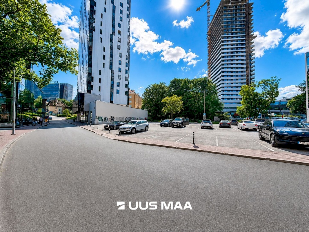 Tallinn, Kesklinna linnaosa, Maakri, Maakri tn 36