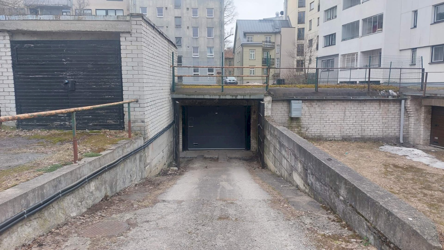 Tallinn, Kesklinna linnaosa, Vase tn 10a