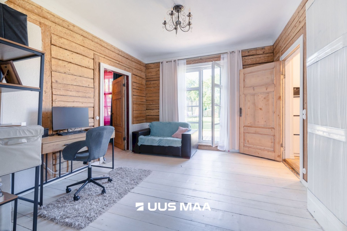 Rakvere linn, Karja 33