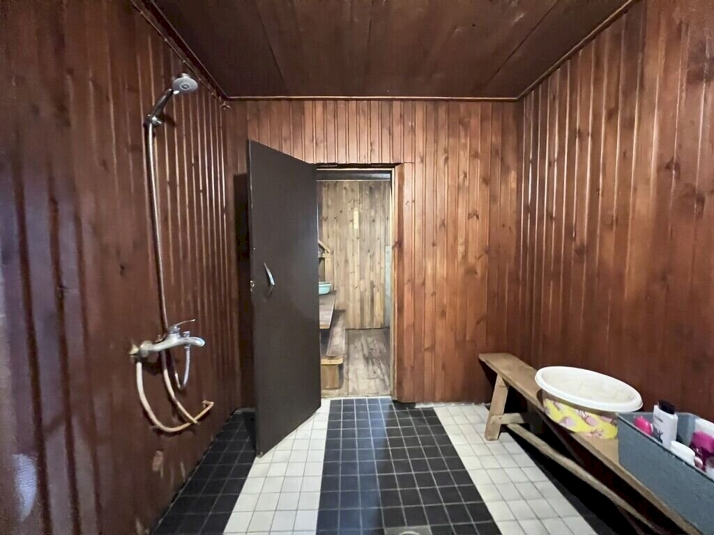 Kastre vald, Uniküla
