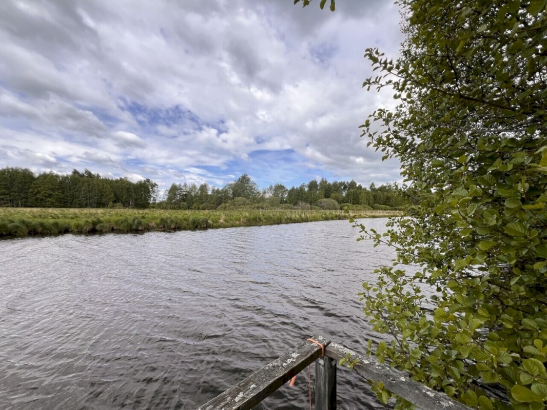Kastre vald, Lääniste küla