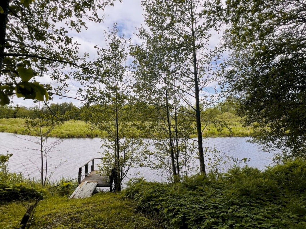 Kastre vald, Lääniste küla