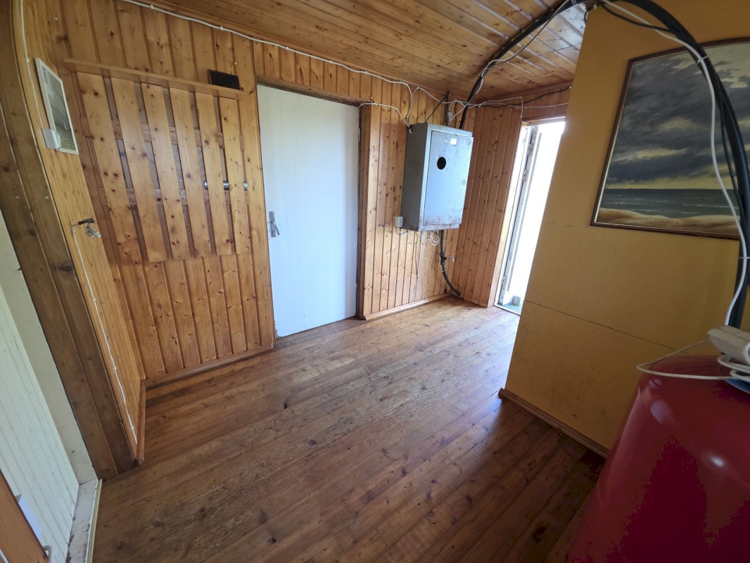 Saaremaa vald, Röösa küla, Enno