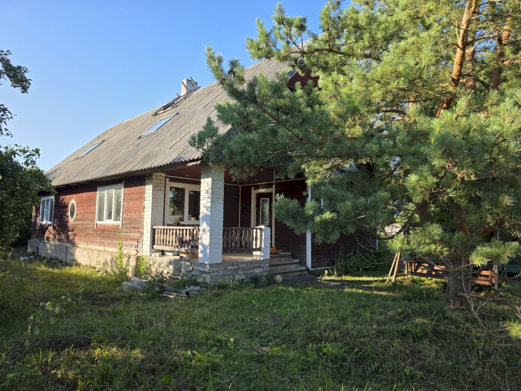 Saaremaa vald, Röösa küla, Enno