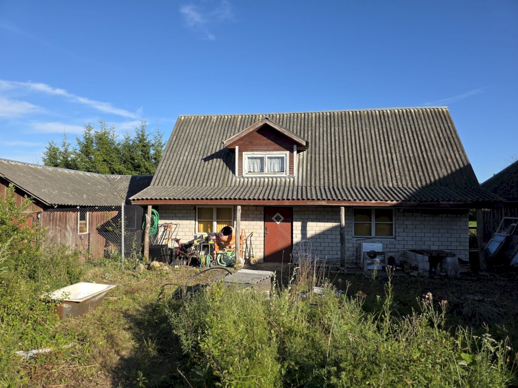 Saaremaa vald, Röösa küla, Enno