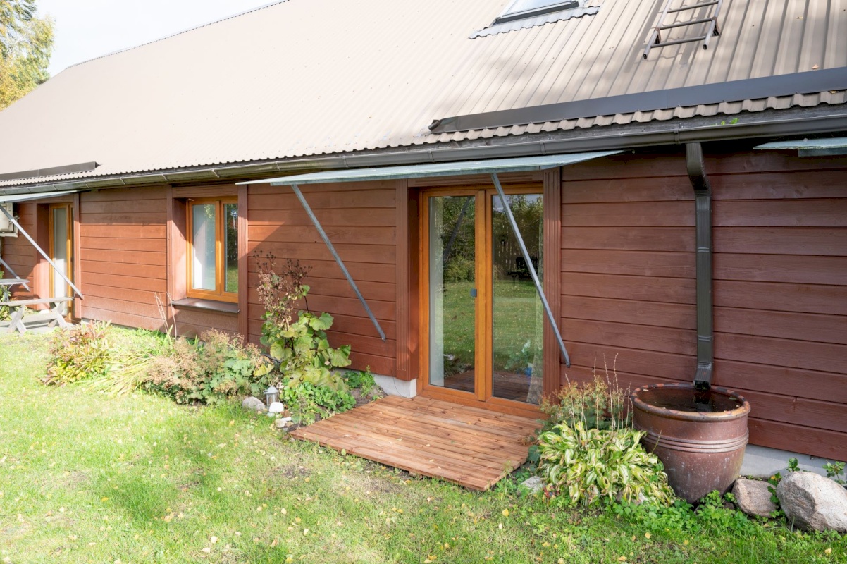 Pärnu linn, Paikuse alev, Pärnade pst 5