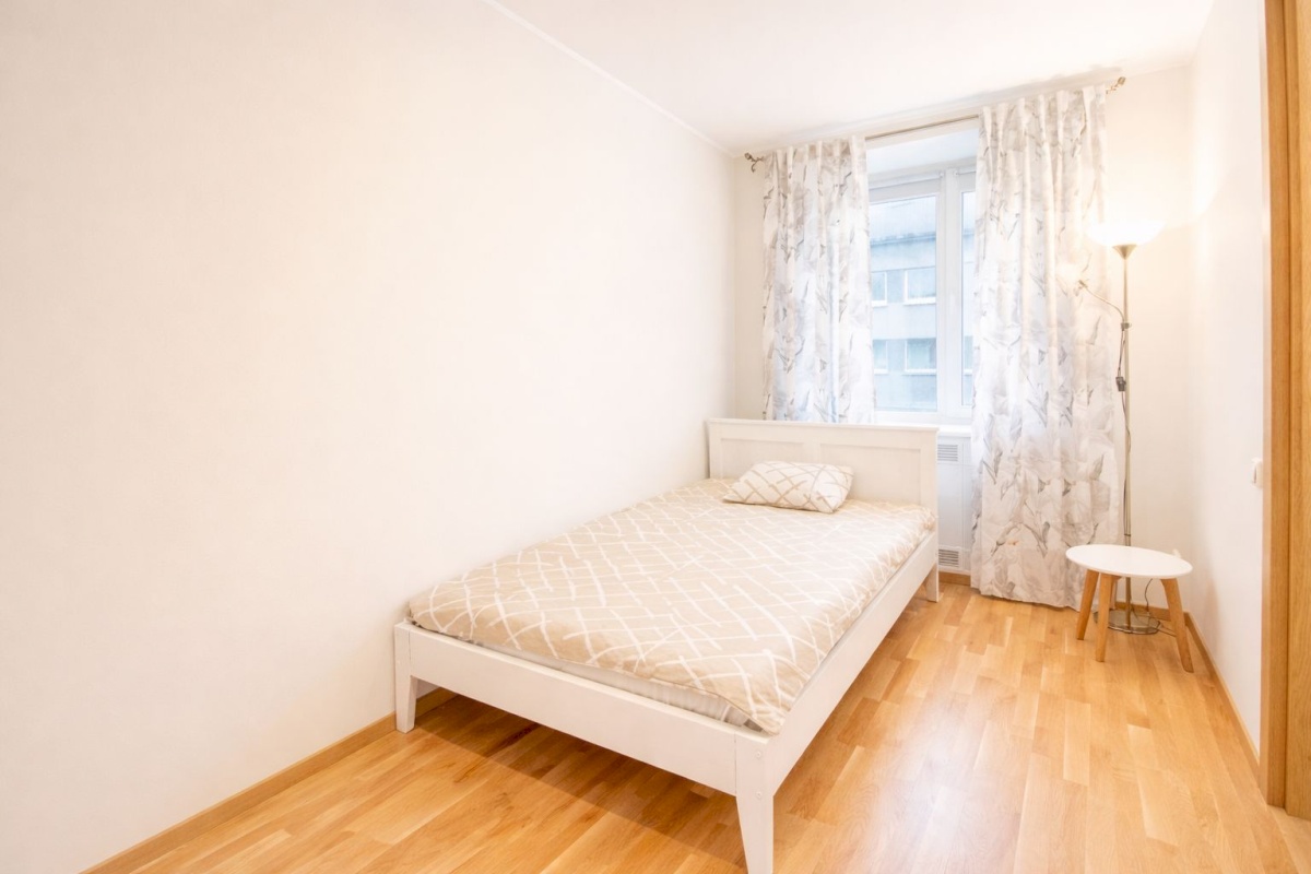 Tallinn, Kesklinna linnaosa, Raua, Tina 16