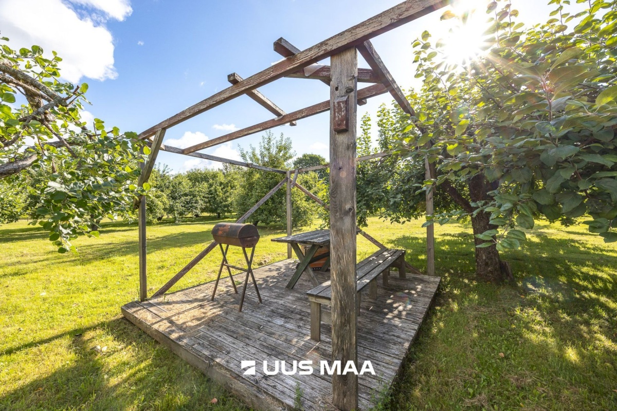 Rapla vald, Järlepa küla, Keskuse tn 7