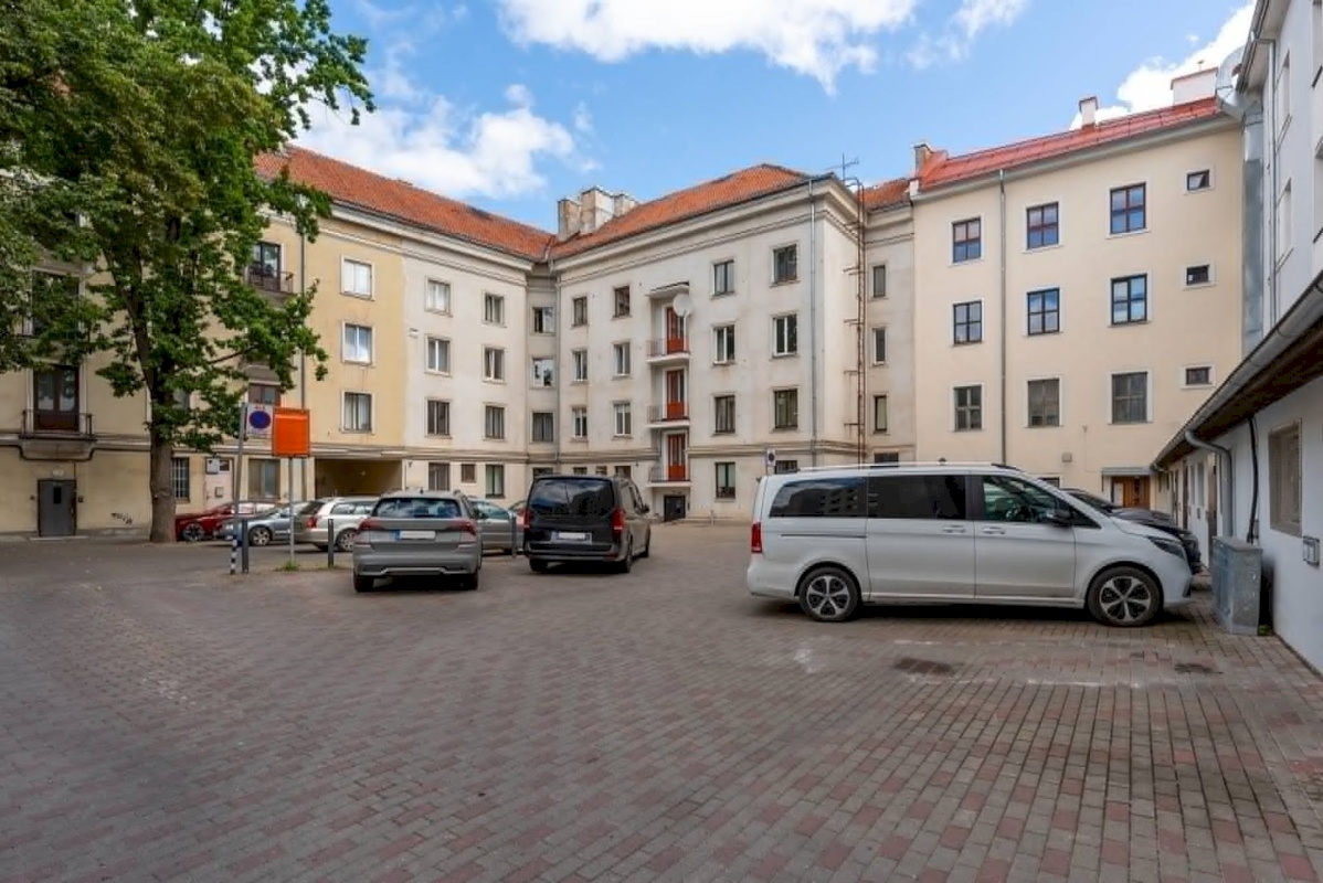 Tartu linn, Tartu linn, Kesklinn, Raekoja plats 11