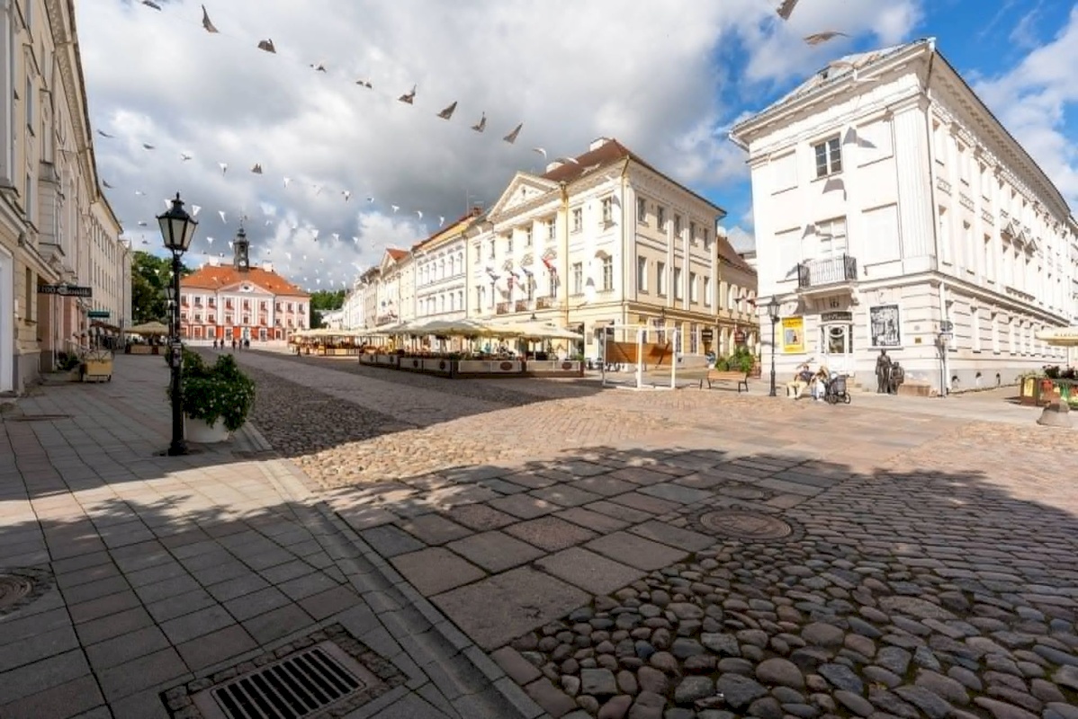 Tartu linn, Tartu linn, Kesklinn, Raekoja plats 11