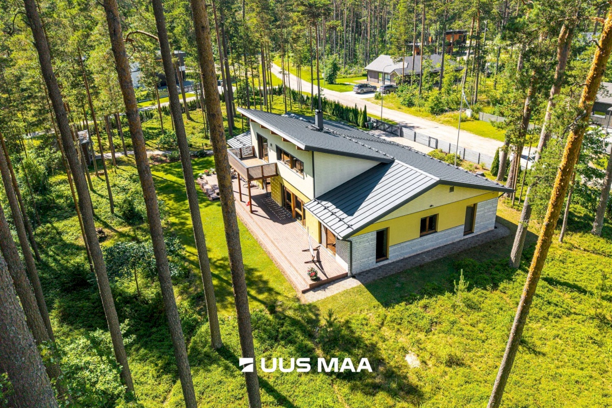 Haapsalu linn, Haapsalu linn, Lõokese 11