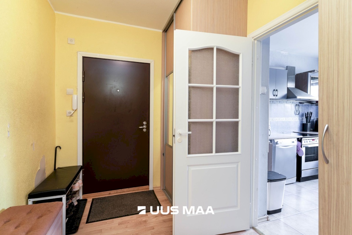 Viljandi linn, Männimäe, Riia mnt 32a