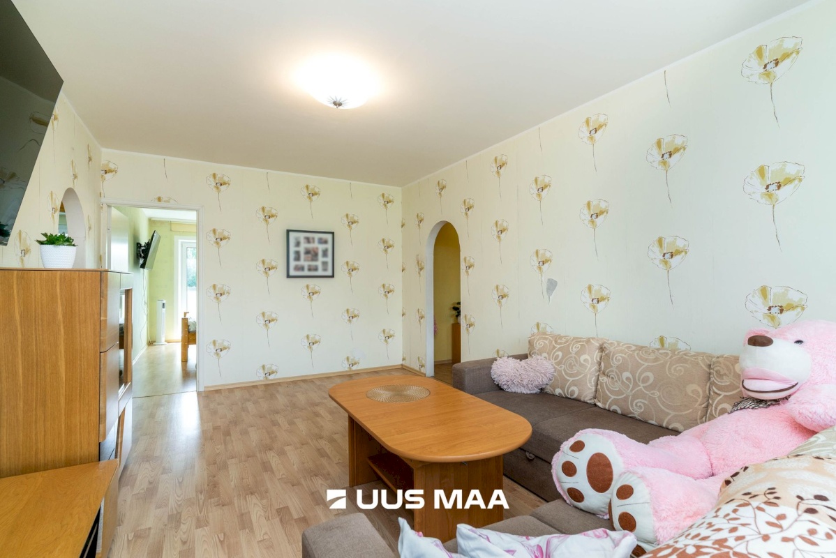Viljandi linn, Männimäe, Riia mnt 32a