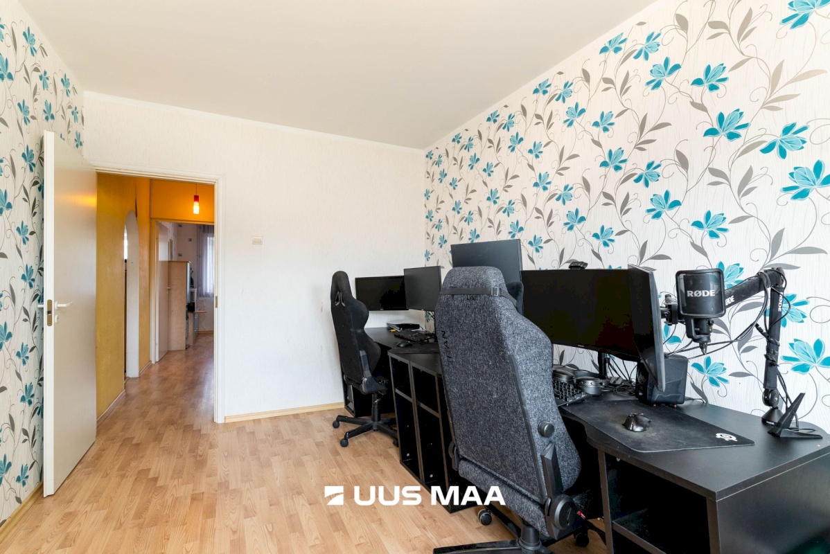 Viljandi linn, Männimäe, Riia mnt 32a