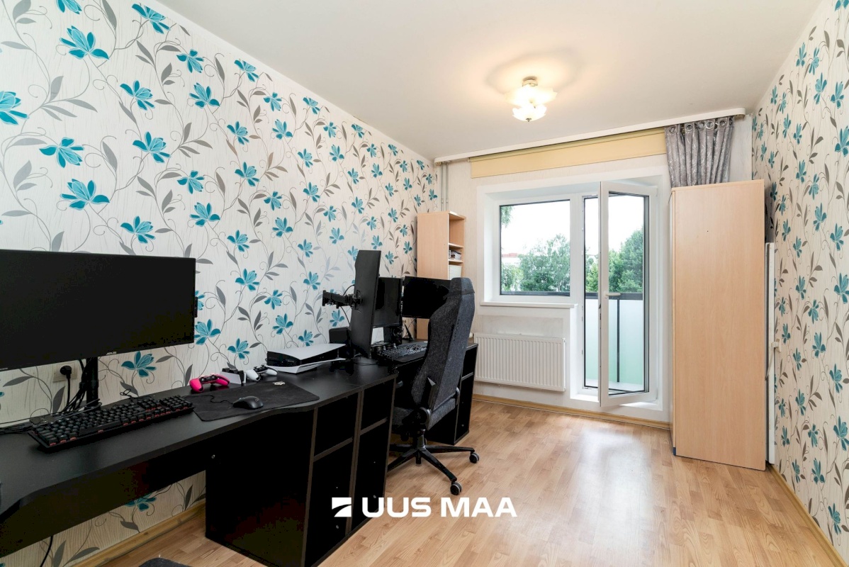 Viljandi linn, Männimäe, Riia mnt 32a