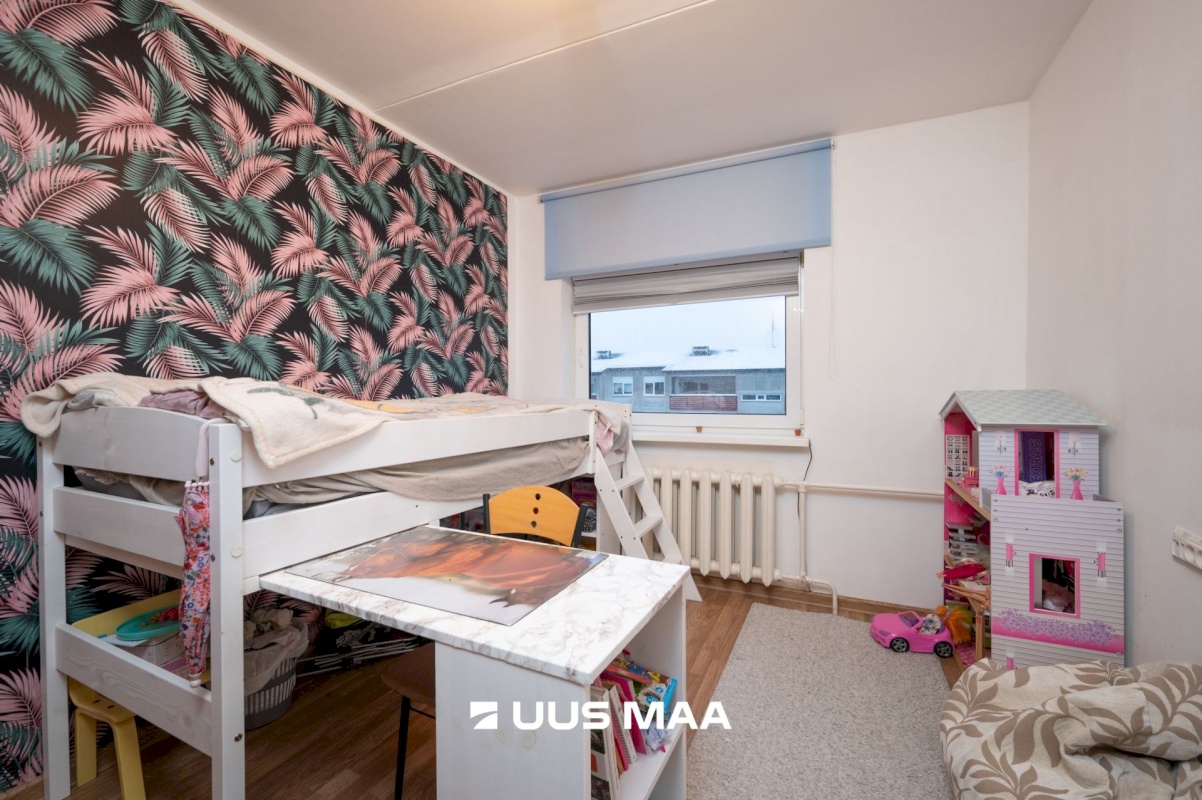 Haapsalu linn, Uuemõisa küla, Haudejaama tee 22