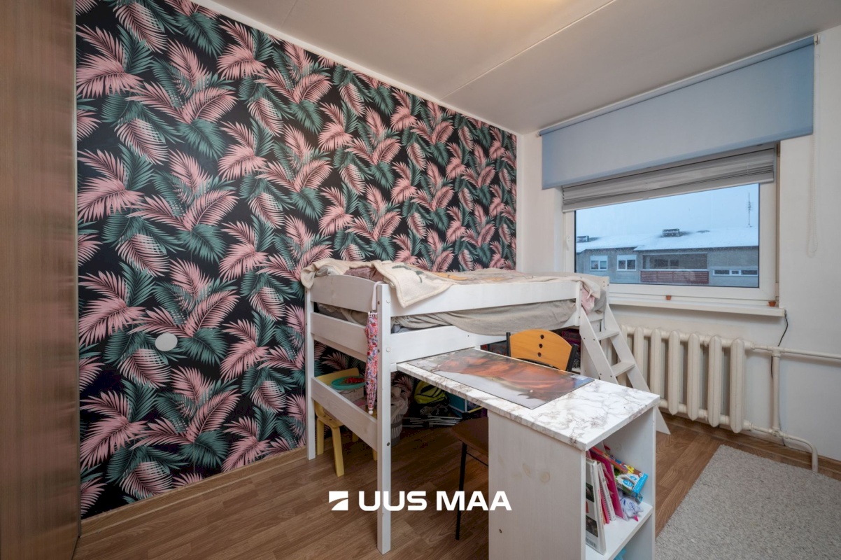 Haapsalu linn, Uuemõisa küla, Haudejaama tee 22