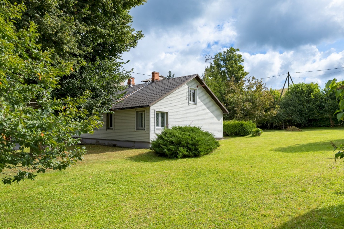 Rakvere linn, Vallikraavi 14