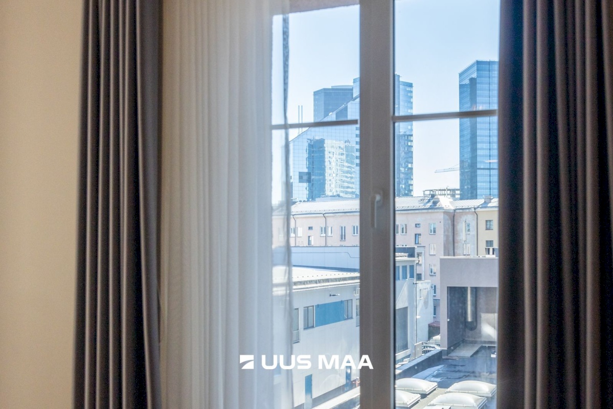 Tallinn, Kesklinna linnaosa, Kompassi, Narva mnt 2
