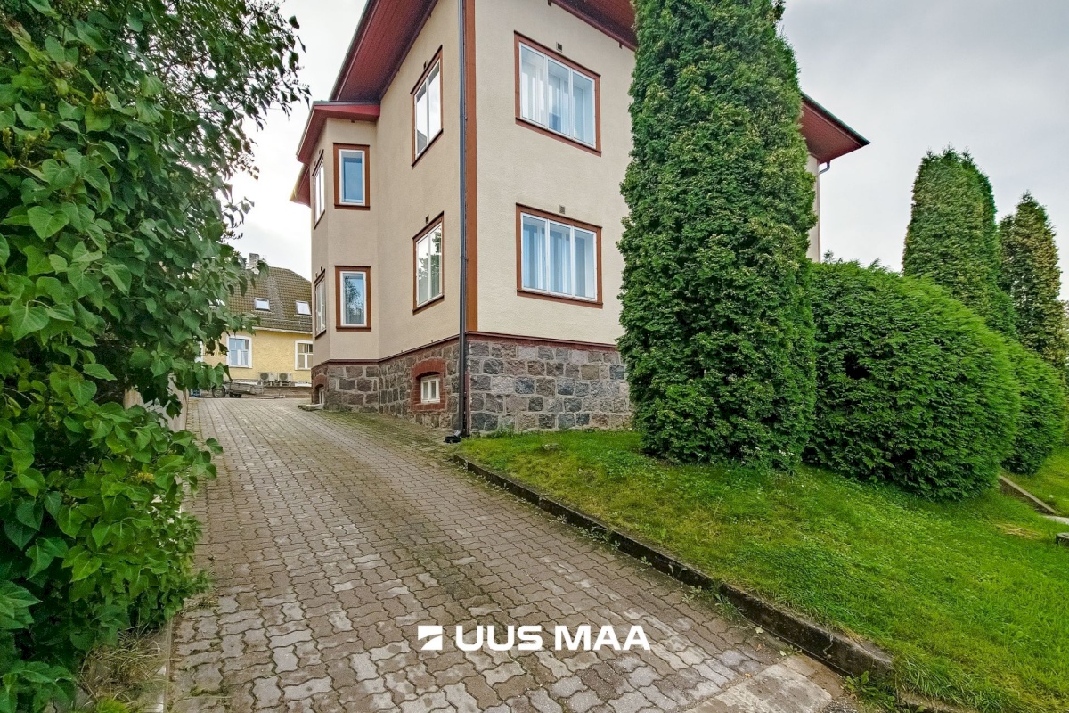 Viljandi linn, Kesklinn, Leola tn 6