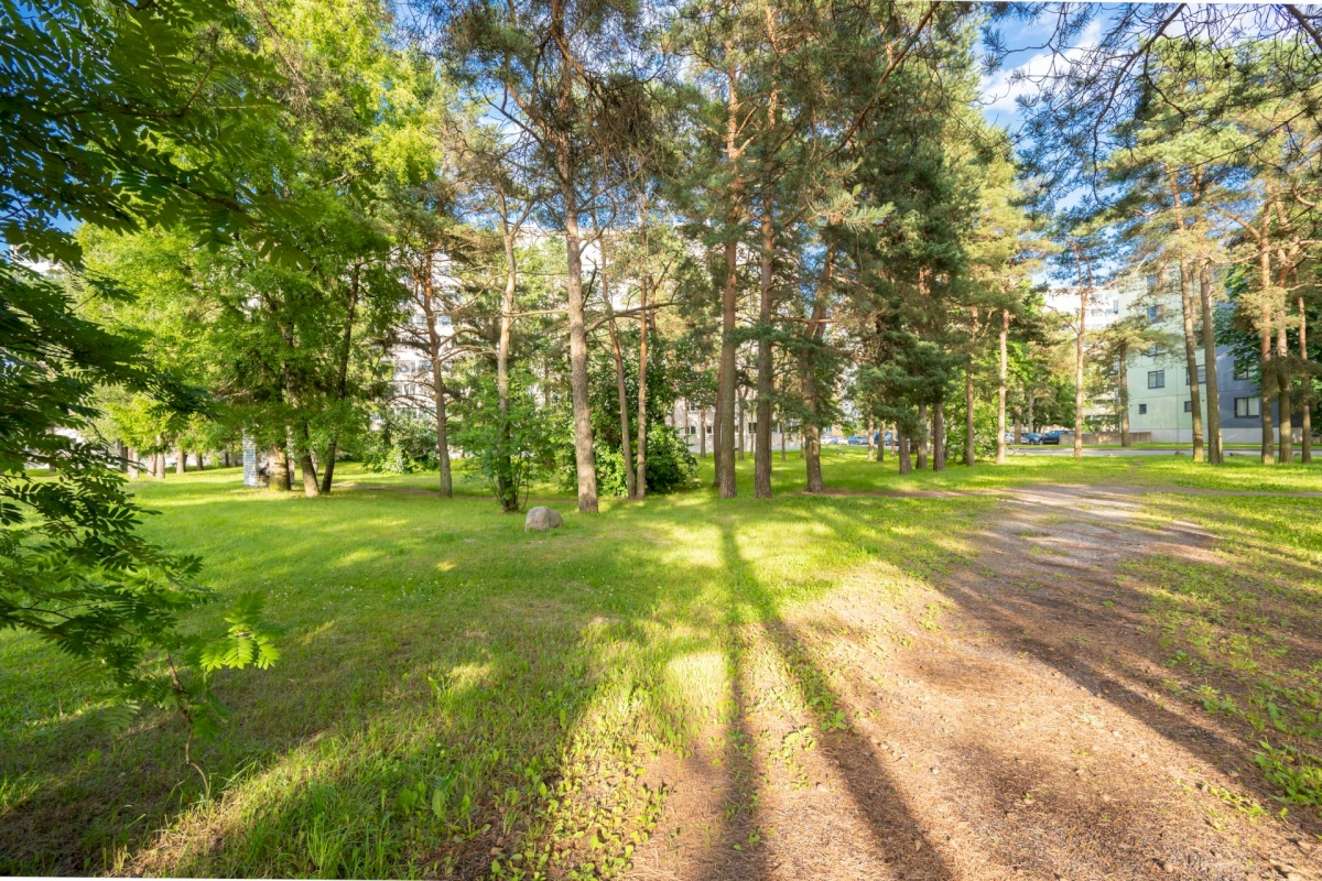 Tallinn, Mustamäe linnaosa, Ehitajate tee 74