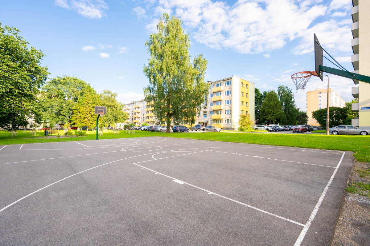 Tallinn, Mustamäe linnaosa, Ehitajate tee 74