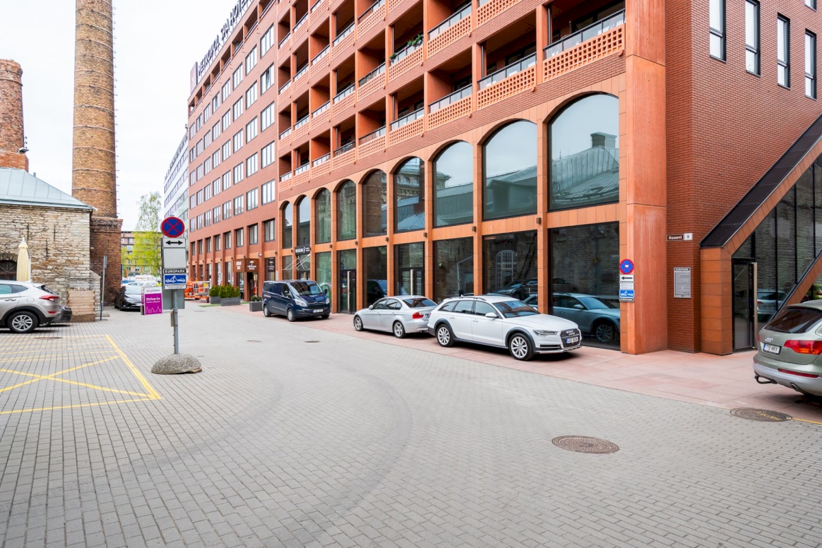 Tallinn, Kesklinna linnaosa, Südalinn, Roseni 9