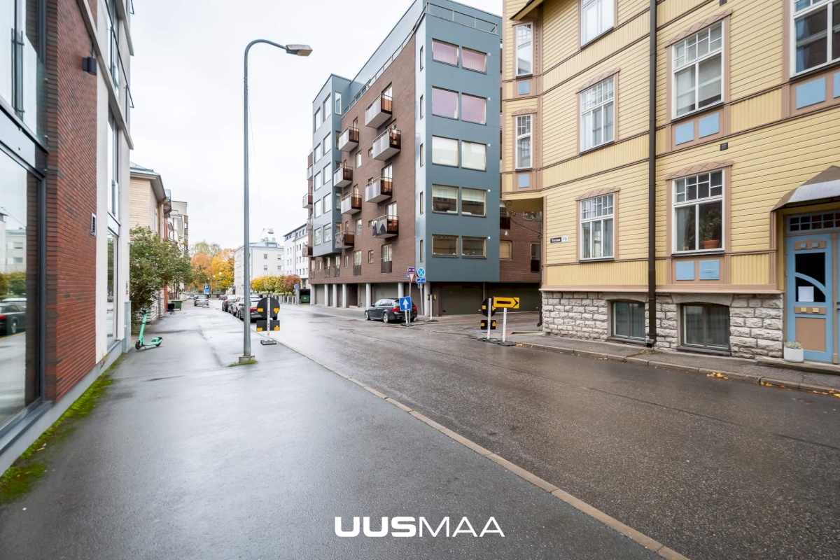 Tallinn, Kesklinna linnaosa, Kadriorg, Terase tn 11