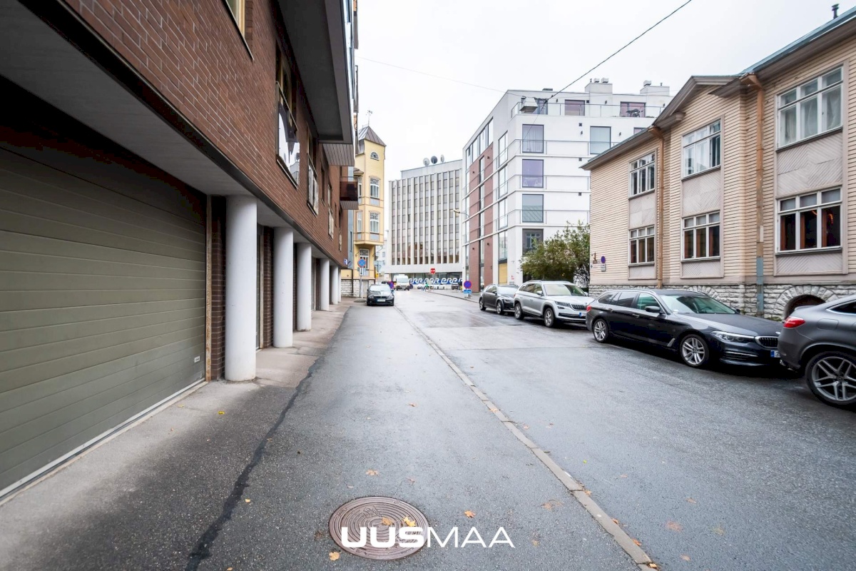 Tallinn, Kesklinna linnaosa, Kadriorg, Terase tn 11